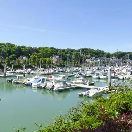 In With Sea Views, Cleaning Included Hébergement de vacances *
