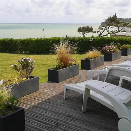In With Sea Views, Cleaning Included *
